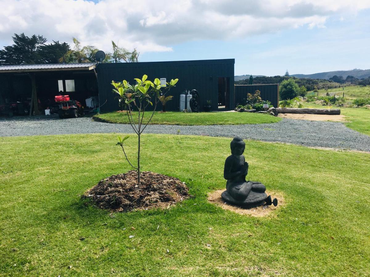 The Camel at Araiawa Raio Lodge Pukenui Bagian luar foto